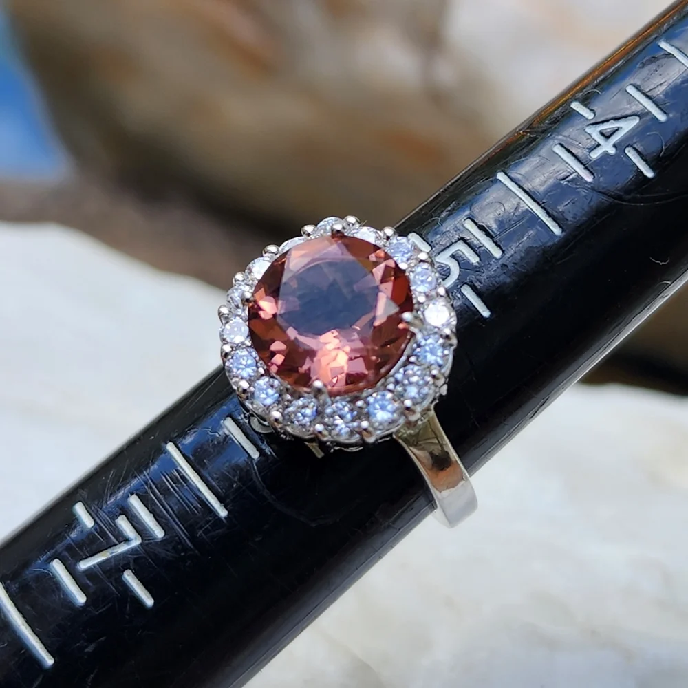 Solid Sterling 925 Silver Elegant Ring Alexandrite Stone White Topaz Crystals